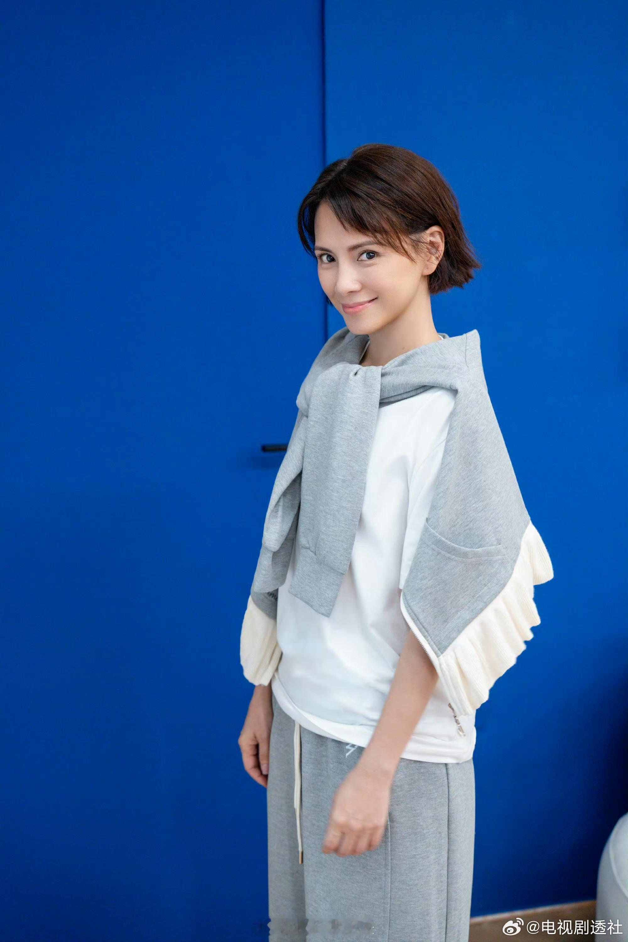 二公队长名单！1⃣️孙怡《亲亲》2⃣️李心洁《冷夜》3⃣️李小冉《我会等》4⃣️