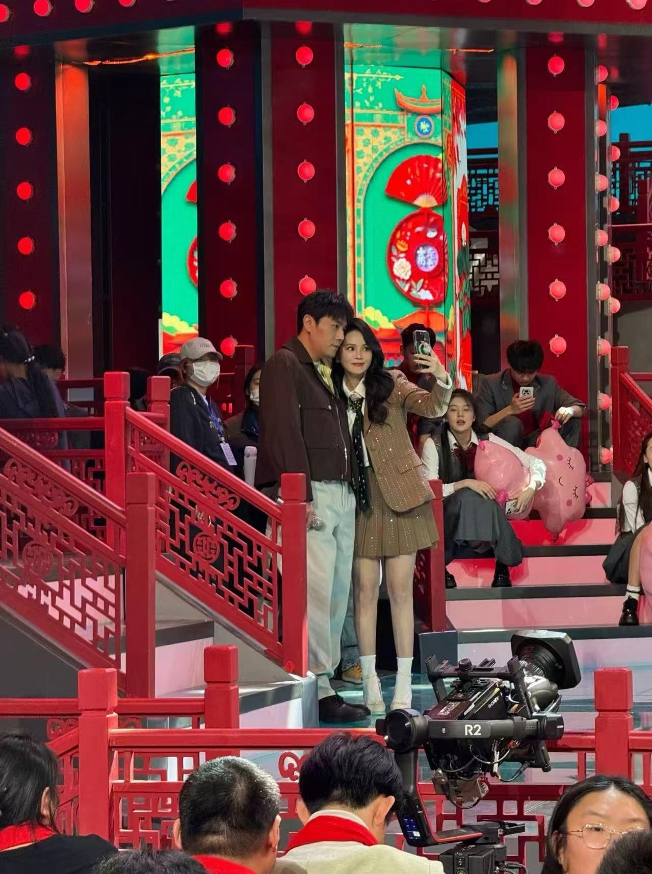 伊能静从产后忧郁到自信 为了米粒，她和秦昊放弃了二人时光，十年未曾单独出行，默默