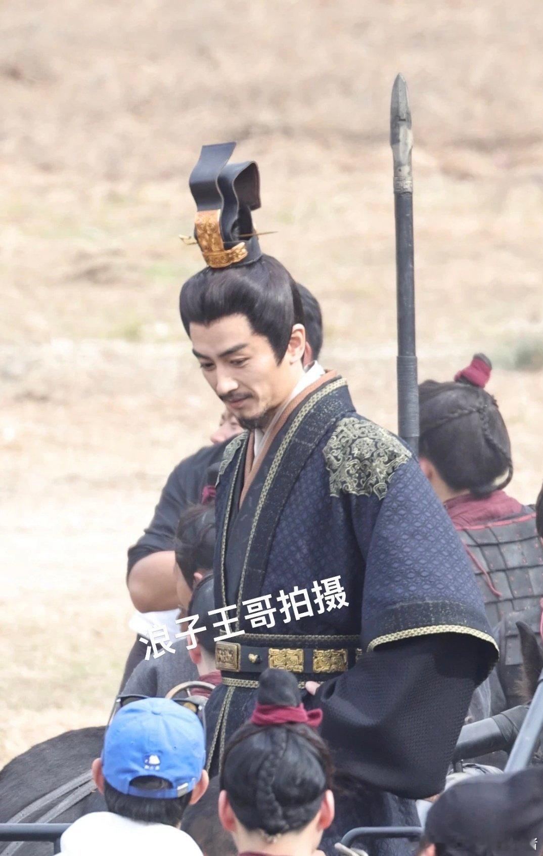 陈晓张新成秦谜胡子妆造路透，谁更有感觉？ 