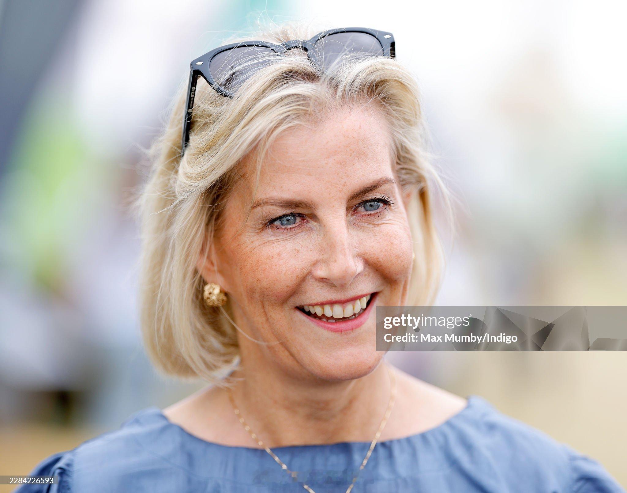 英国王室  【苏菲剪短头发了💇🏼♀️】2026年7月1日，爱丁堡公爵夫人苏菲