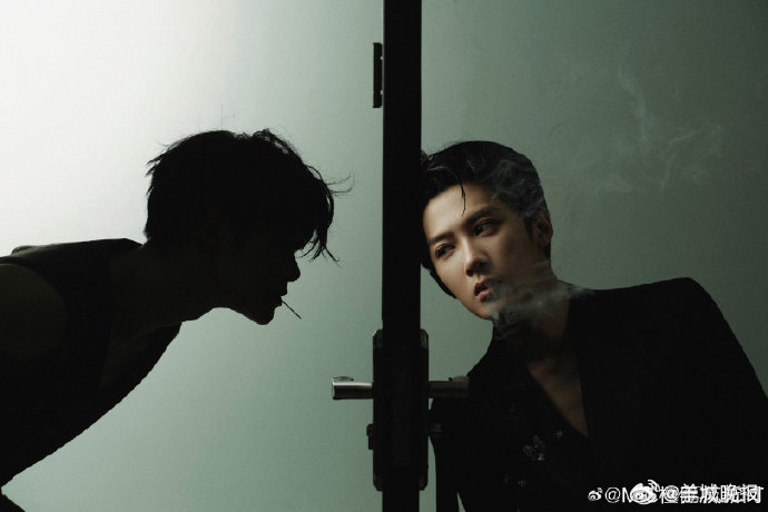 【#檀健次那些荧火入围年度优秀歌曲#】由中宣部文艺局、中国音乐家协会举办的“听见