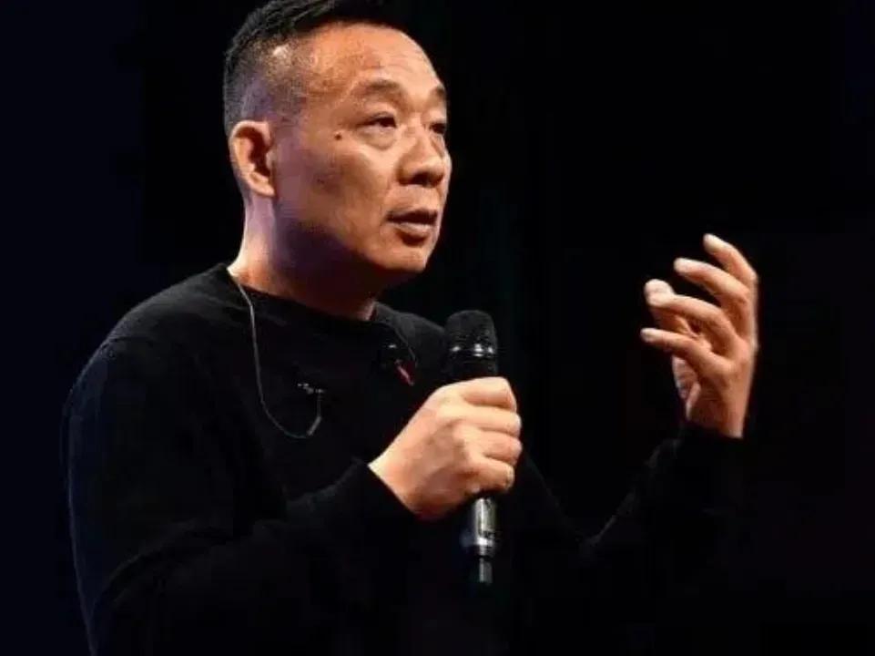 于东来曾说，如果他不在了，他就把胖东来解散了，他怕有人趁机收割，他宁愿解散然后把