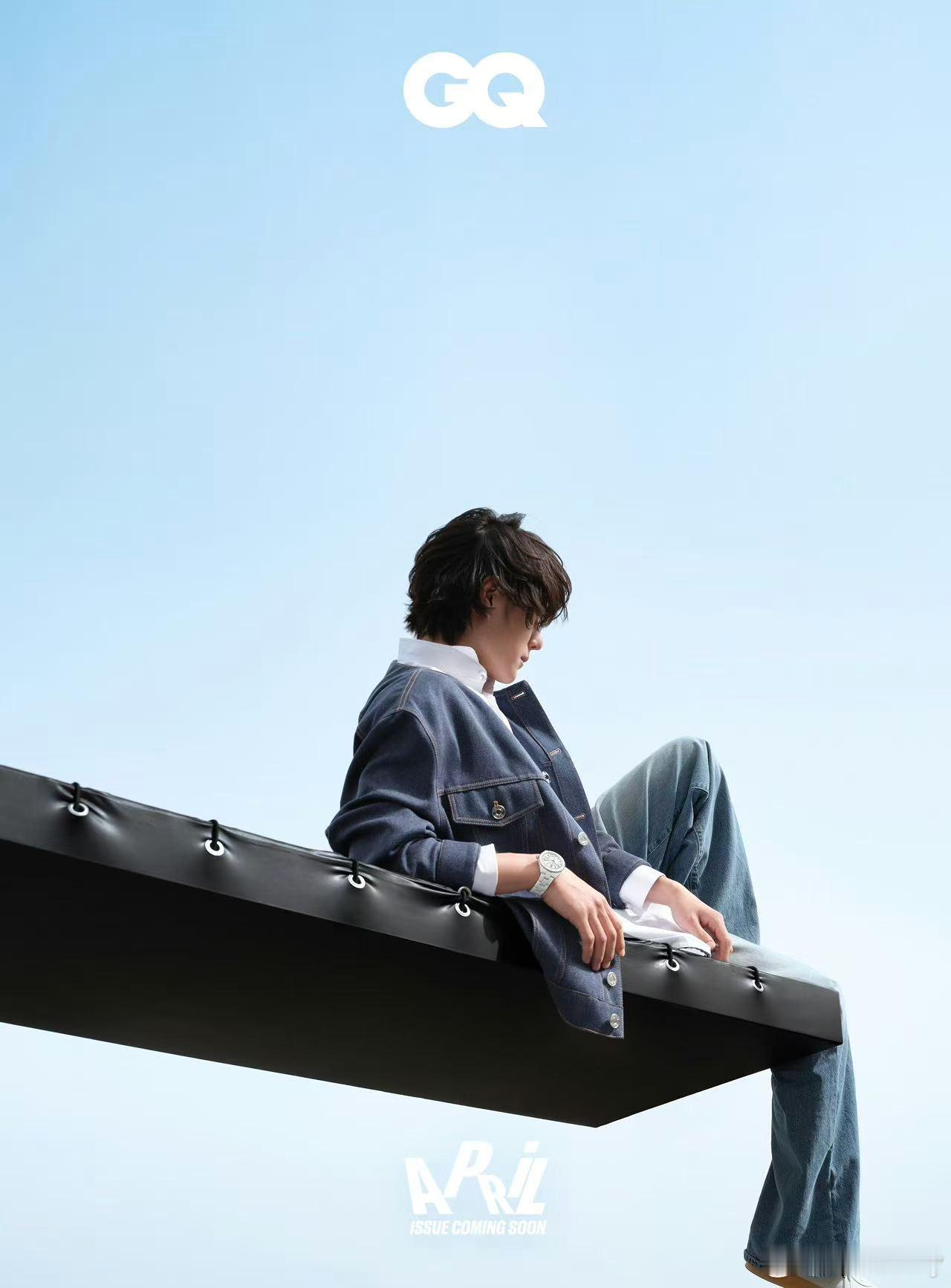 GQ四月王一博封面 王一博《GQ》4月刊天台梦境大片，CHANEL 2026春夏