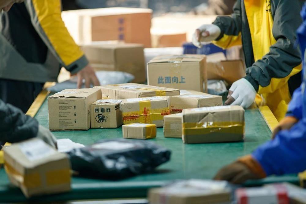国家邮政局15日发布数据，5月中国快递发展指数为472.9，同比增长3.1%。在