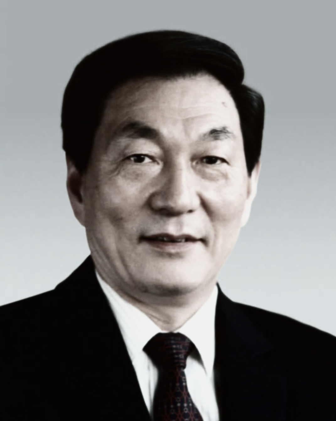朱镕基同志逝世 楼下下棋的大爷们今天聊起这事，都在说当年他那句“不管前面是地雷阵