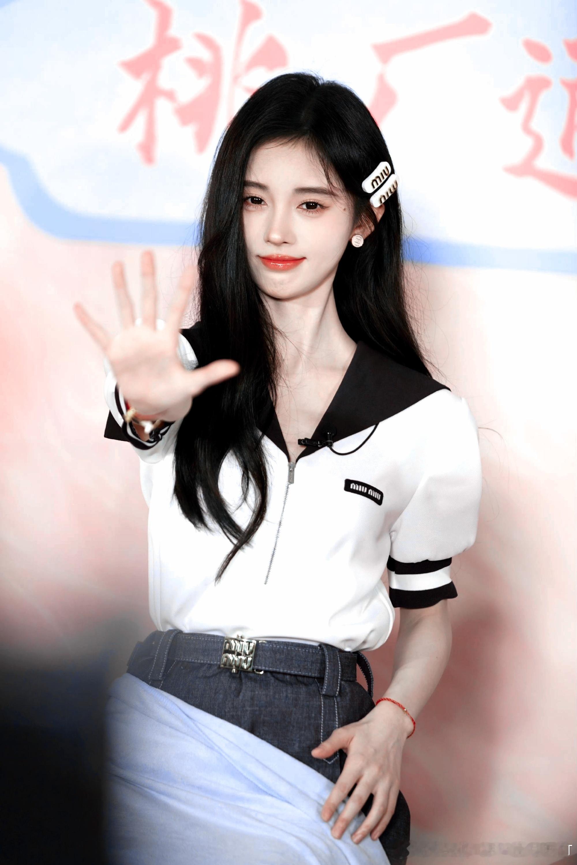 🍊鞠婧祎苏绿夏 🍊鞠婧祎琴声响起 我又爱你一遍.​ ​​​