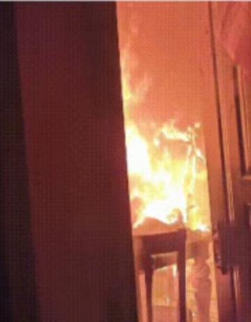 浙江金华的一个平常日子，一场突如其来的火情打破了小区的宁静。起因并非什么复杂的线