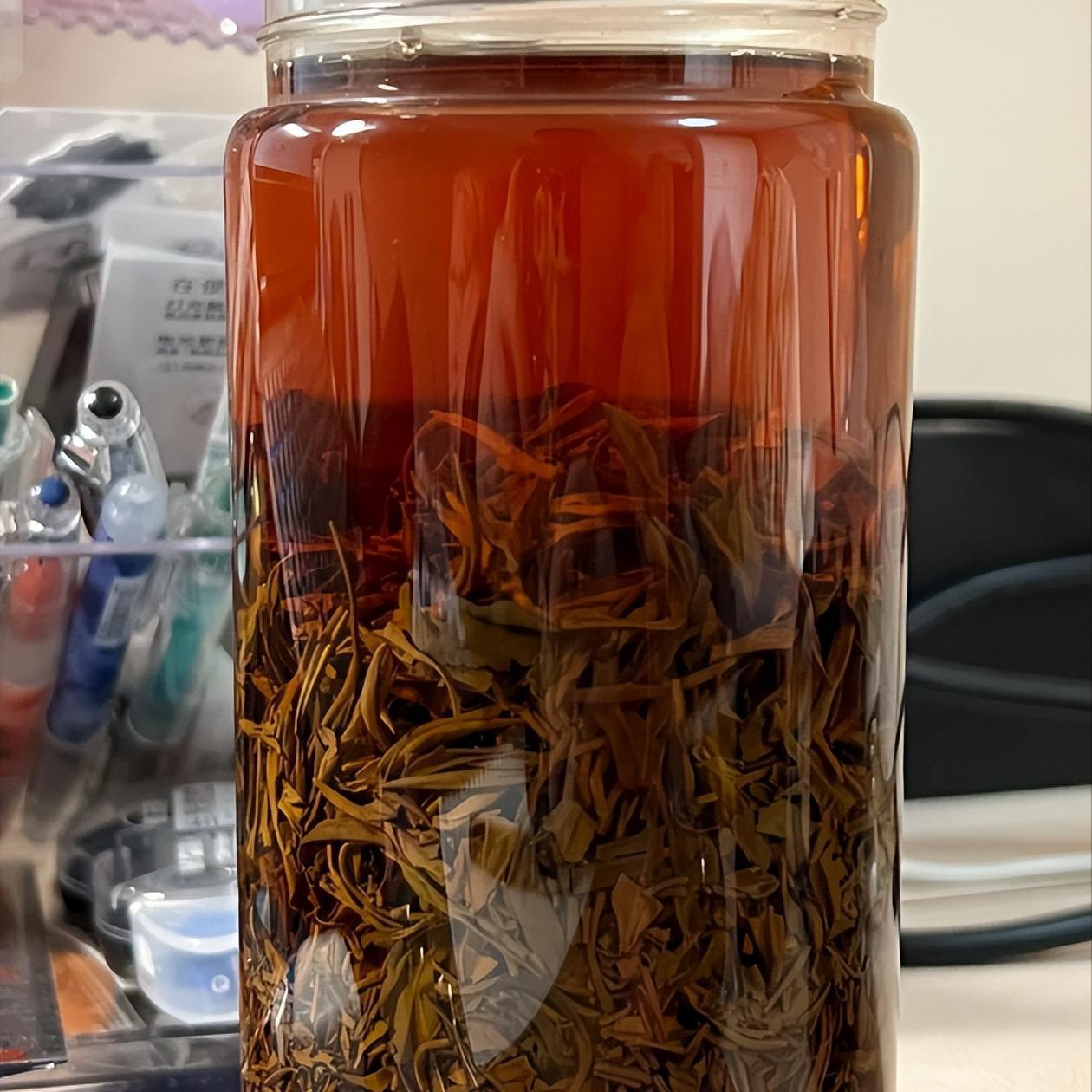 浓茶是耳鸣脑鸣“催响器”！越喝耳朵越吵！不想鸣响反复，果断远离这7种饮食！

耳