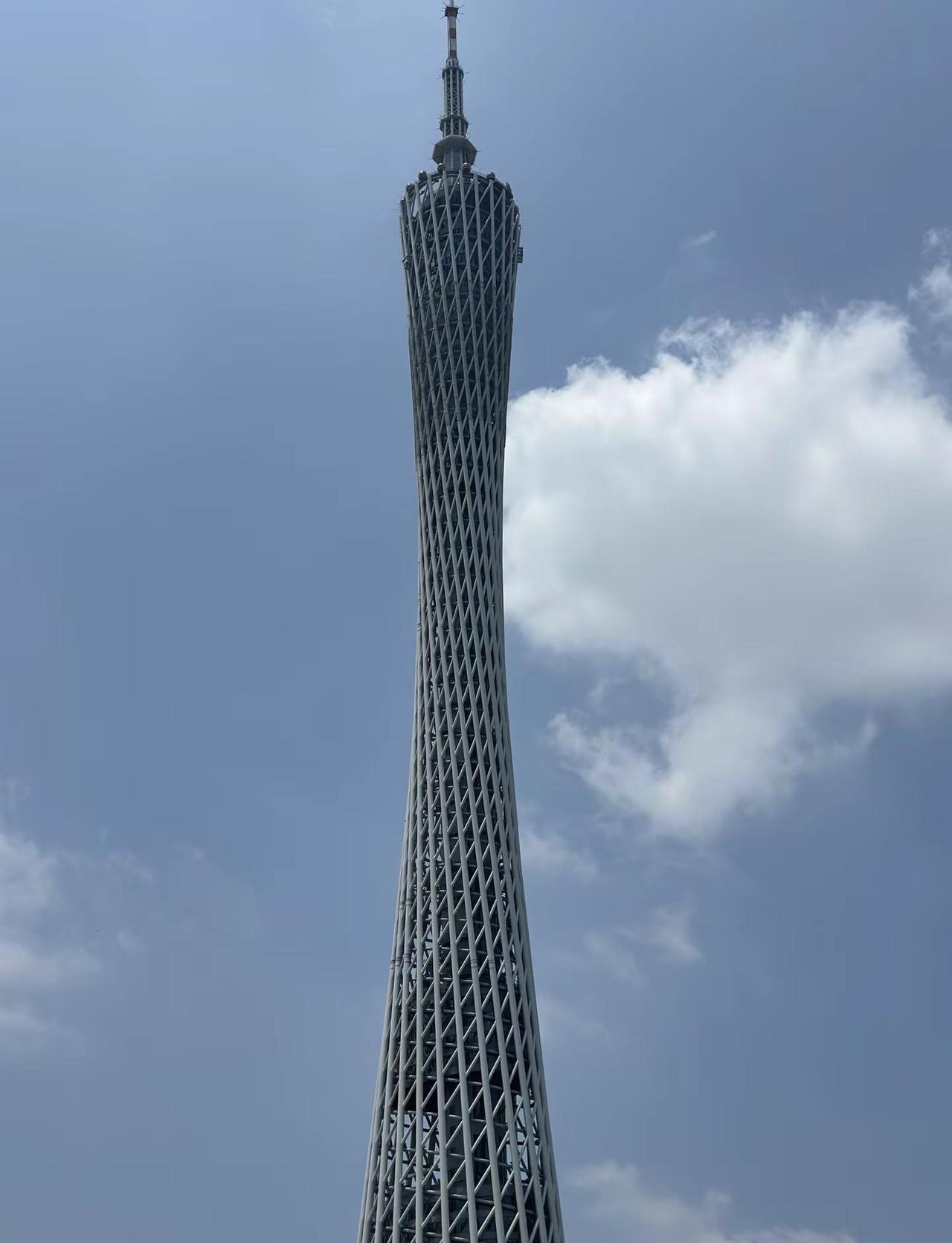 海心沙，花海与海岸，广州塔小蛮腰！
