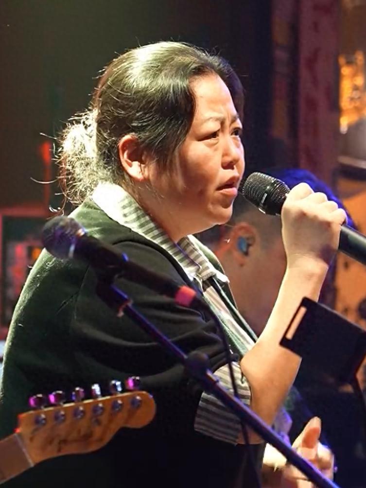 太痛心了！新疆石河子，一位年仅44岁的高校女副教授，因发烧去医院就诊，竟被确诊为