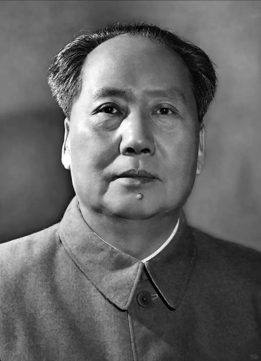 向伟人致敬，人民永远怀念你！ ​​​