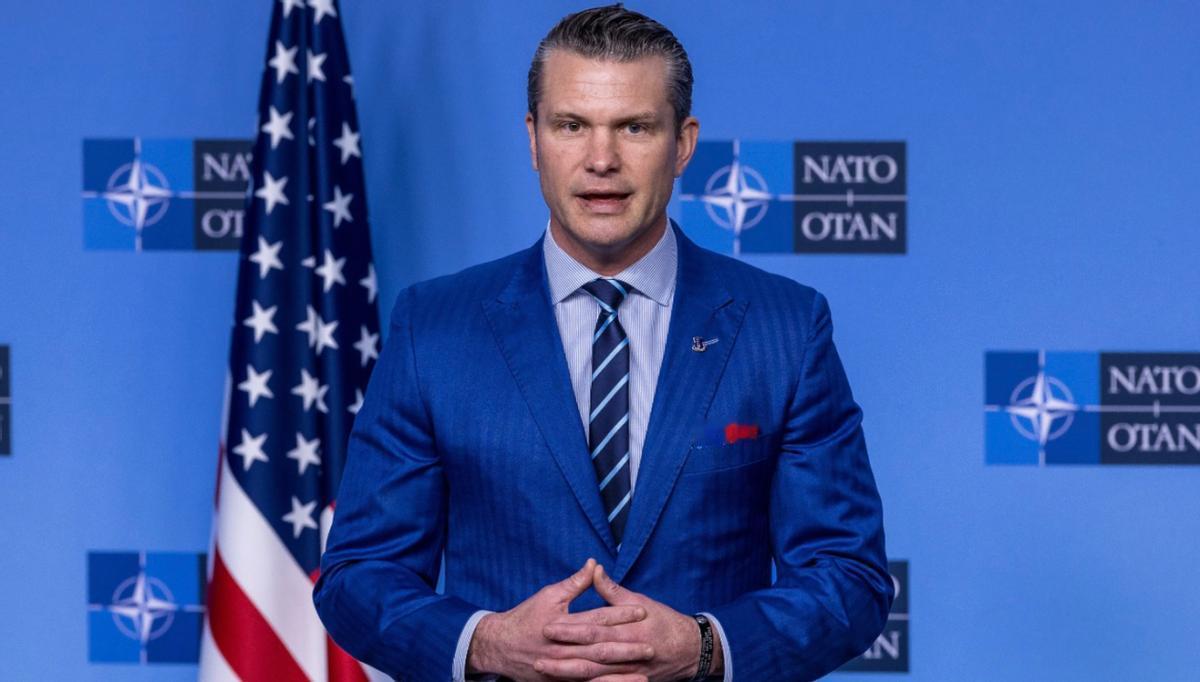 美国防长曾经的一句话让美国人破了防，他表示中美要是开打，不出半个小时，他们的航母