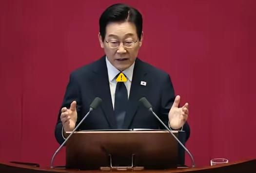 刚给伊朗捐了340万，韩国转头就求中国“给个面子”？李在明这盘棋，一般人真看不懂