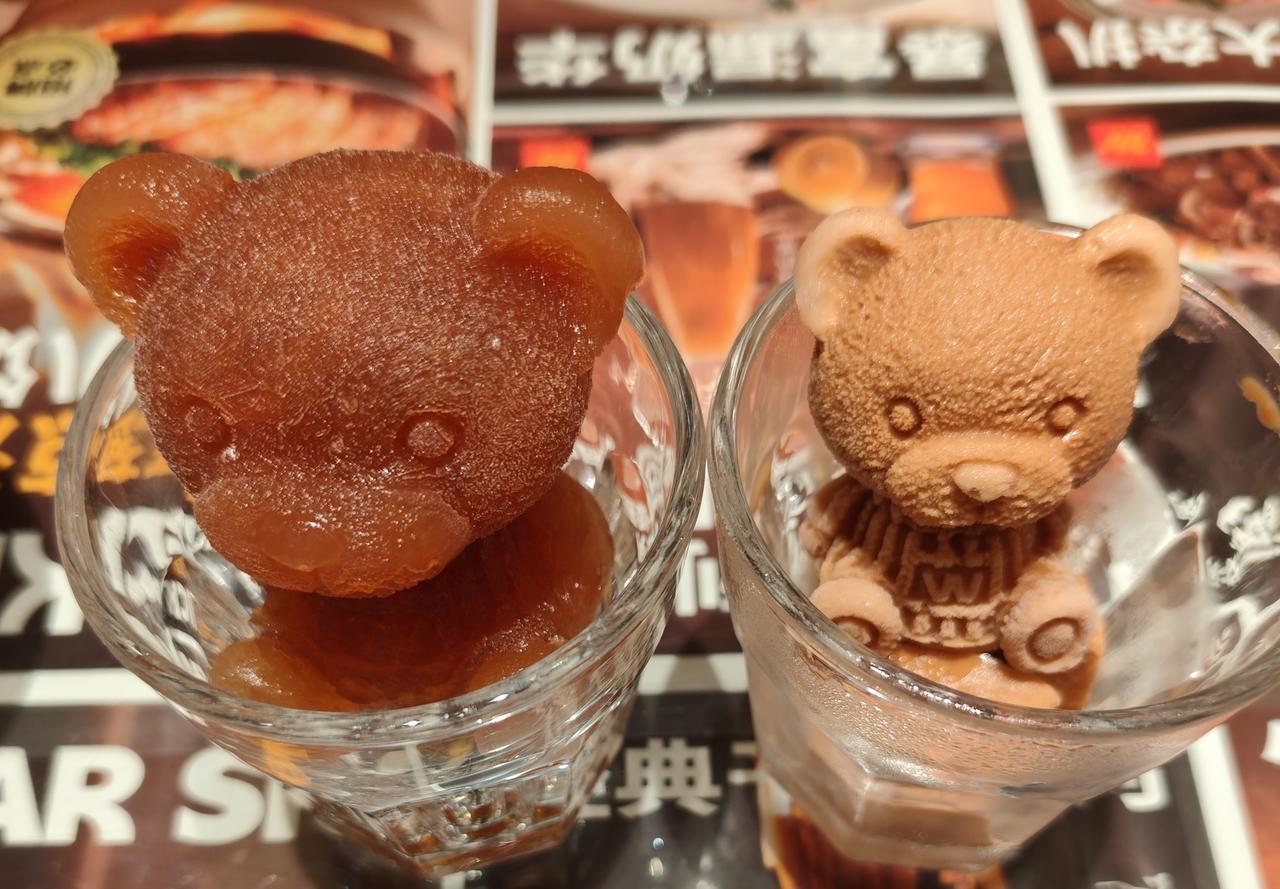 在我的记忆中，广州是79年或者80年代才有个体户的，第一批个体户中有一个开小食店