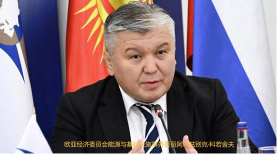 “中俄印大三角”彻底没戏了，普京政府又冒出了新想法
 
先跟大家说清楚，这个“中