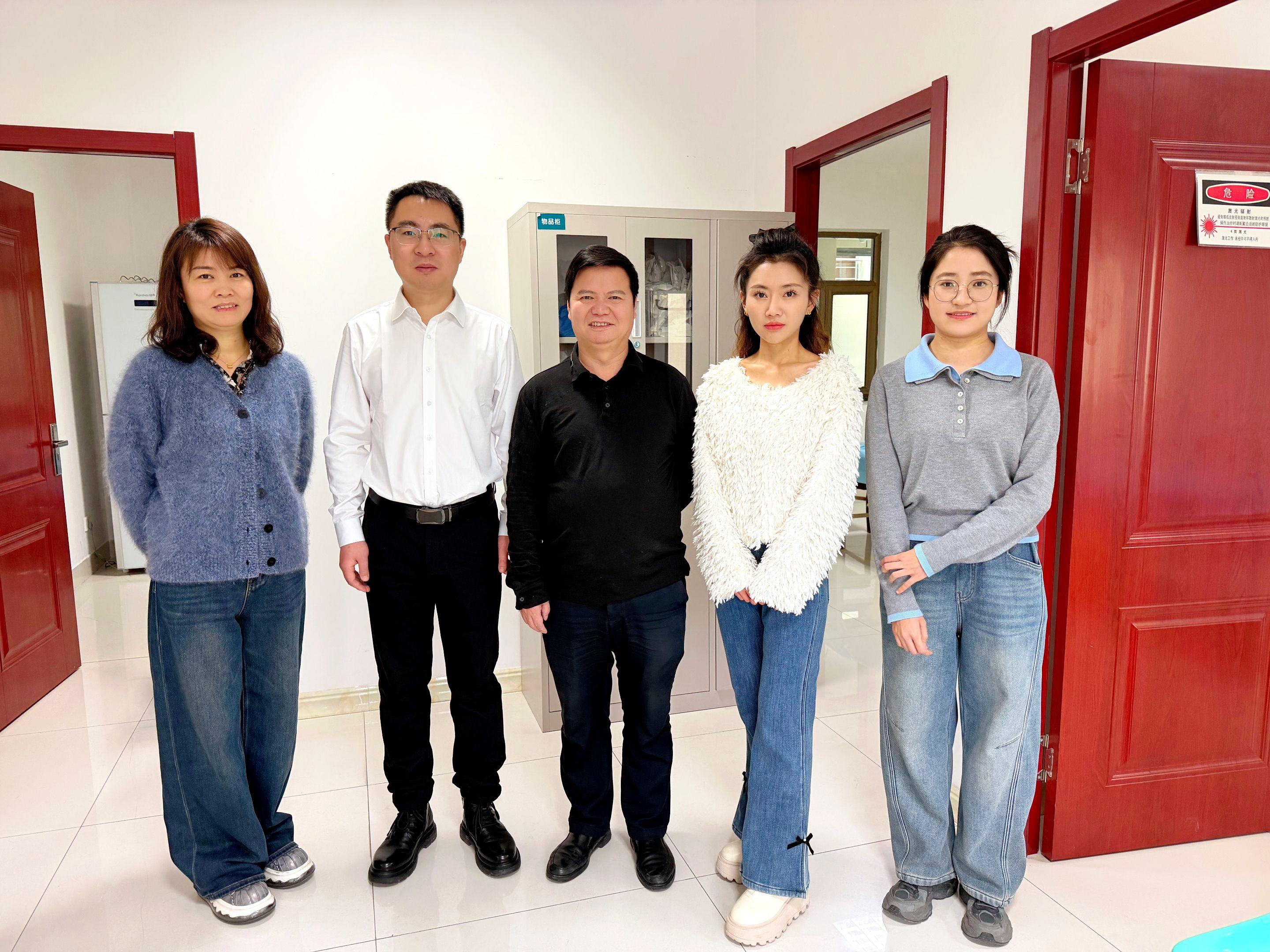 援疆，伊犁行。万里援疆，医路同行❤️ 这周末在塞外江南-伊犁州 自20...