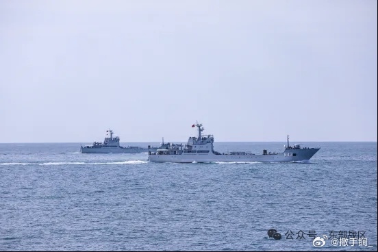 东海073A出海训练，实射76F式双37： 
