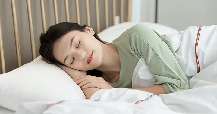 睡不着、睡不深？睡前这2件事，正在“偷走”你的好睡眠→