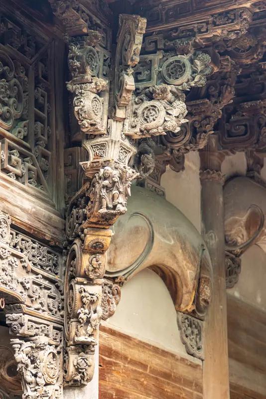 如果不缺钱，我大概率还是会工作，只是工作会大不一样。
不再为了生存拼命，我会去做