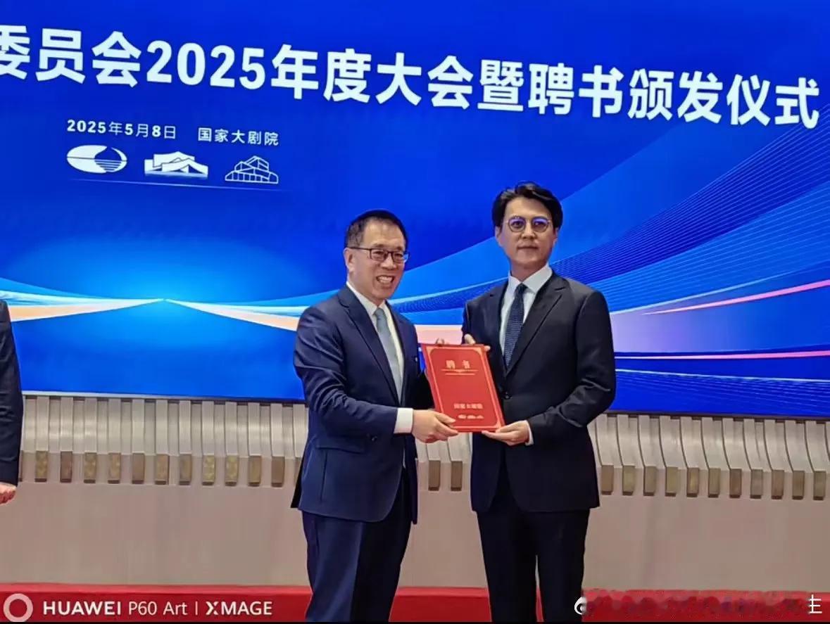 靳东的演艺生涯有哪些代表作品靳东的演艺生涯代表作品有温暖的味道电视剧，后石沟村的