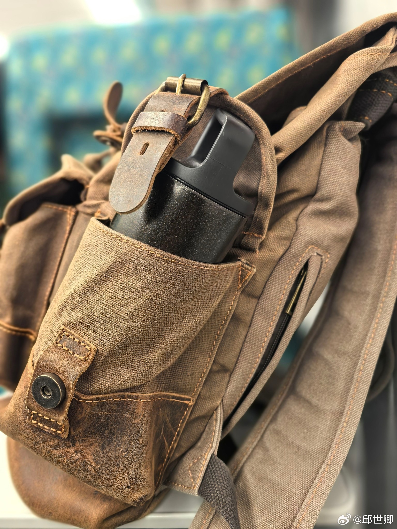 結束工作行程了，剩下週三直播跟大家聊天，就準備登機。當這個世界越紛亂，我們的內心