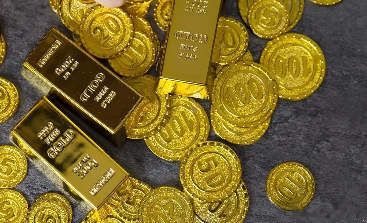 金价 黄金期货突破 3600美元/盎司，创历史新高，黄金年内涨幅超35%！周大福