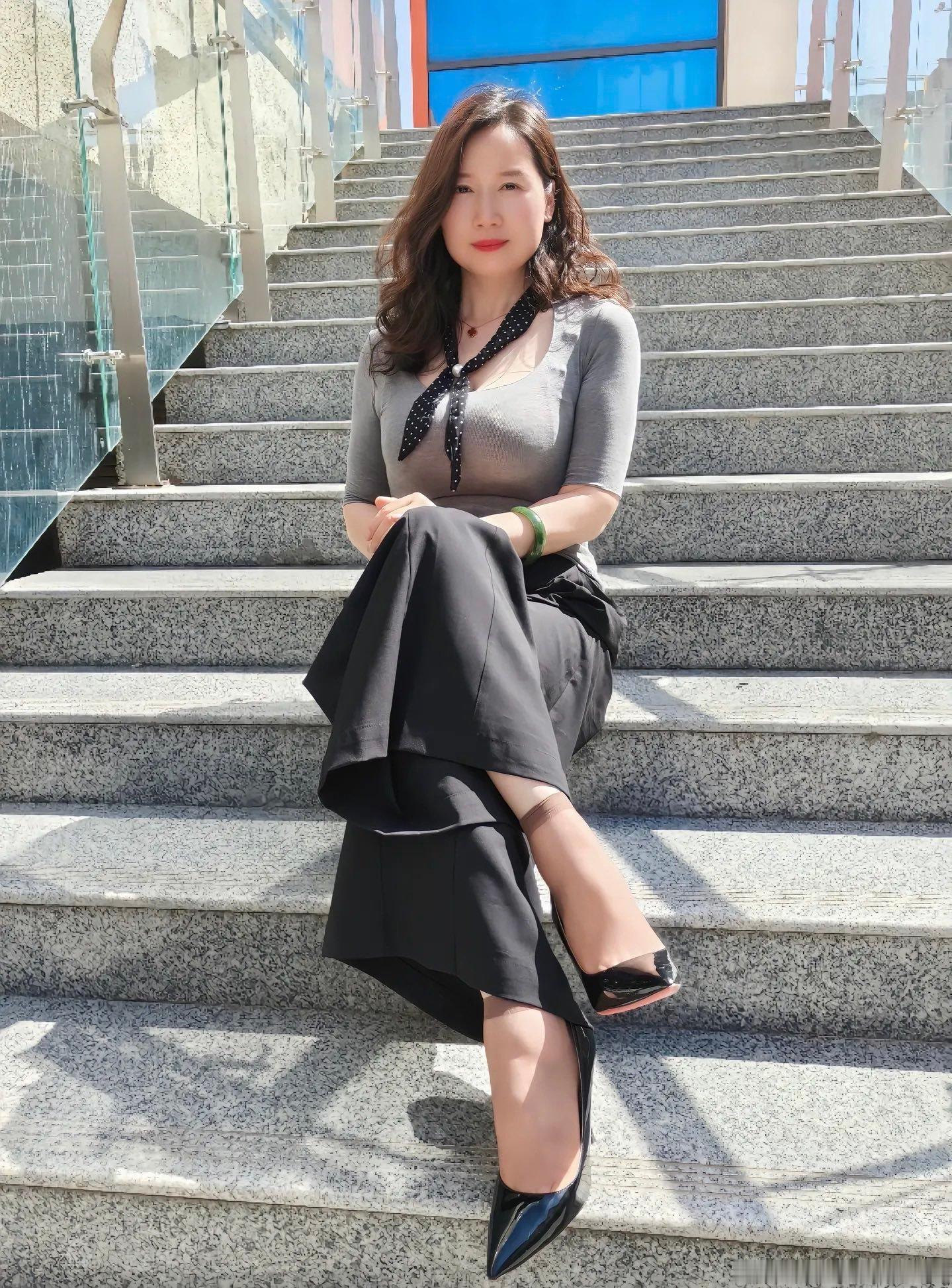 小阿姨 