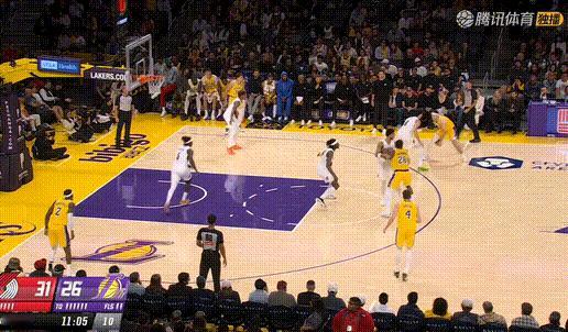 范德彪投了个过桥开拓者vs湖人 ​​​