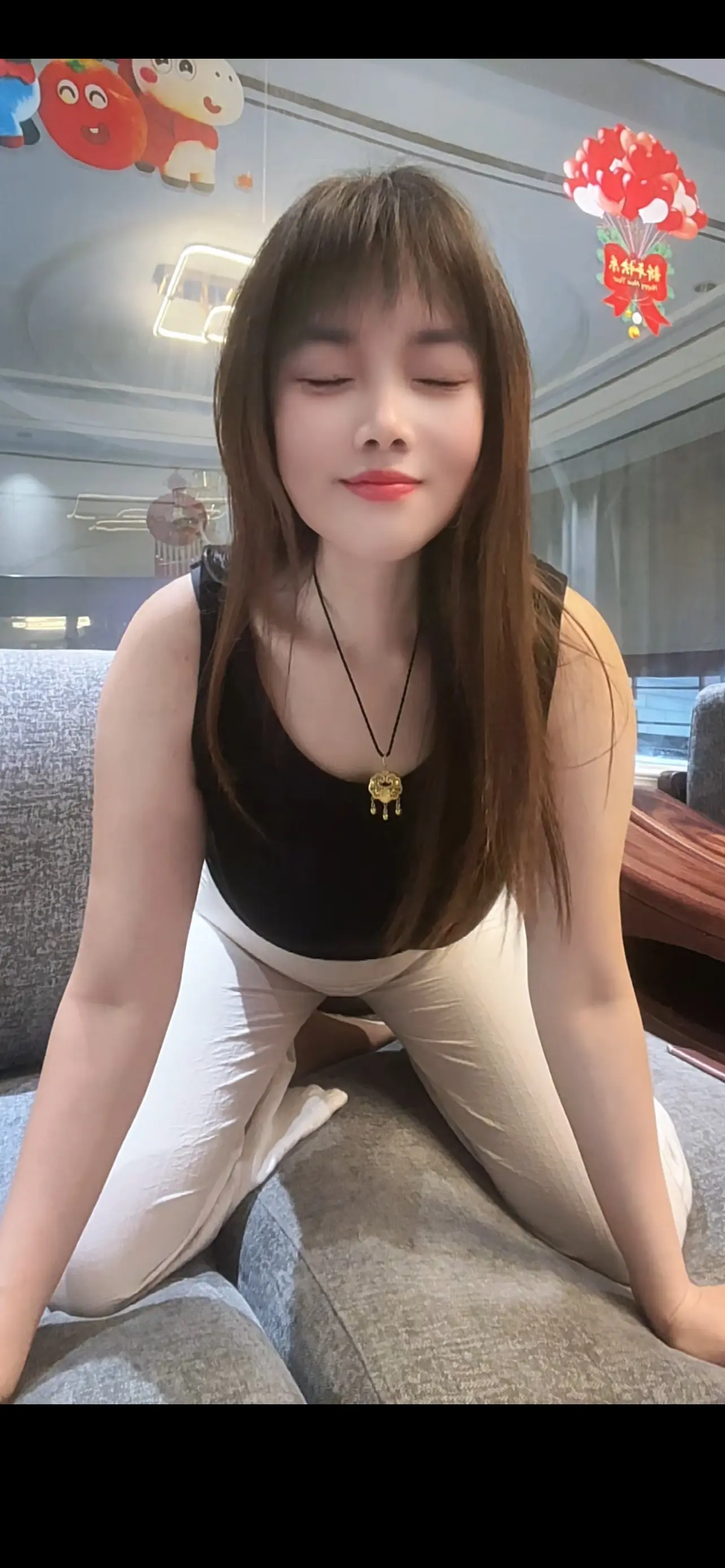 “人生的下半场，拼的是健康和心态，遇到添堵的人就躲一躲，遇到糟心的事就...