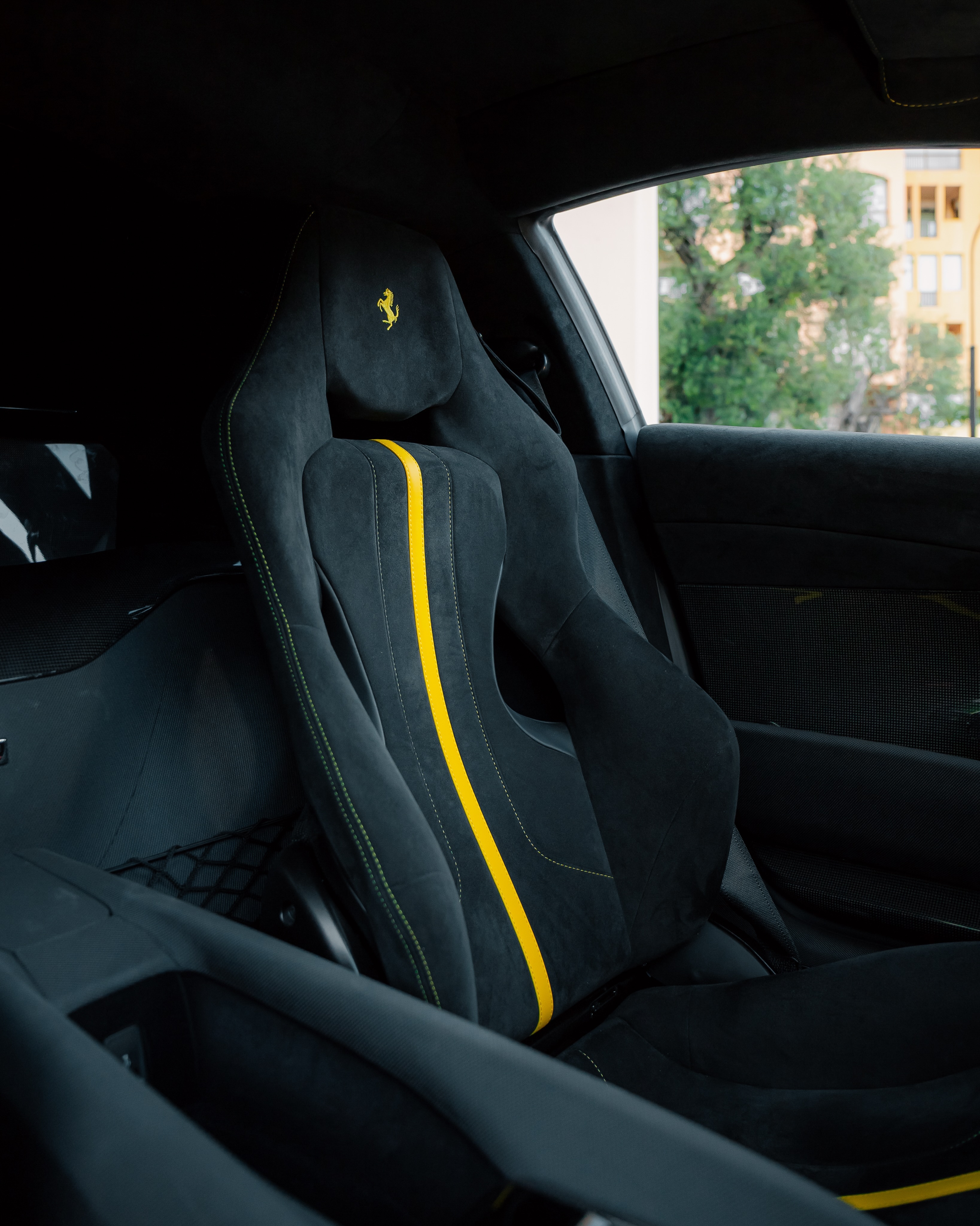 摩纳哥Ferrari 812 Competizione 