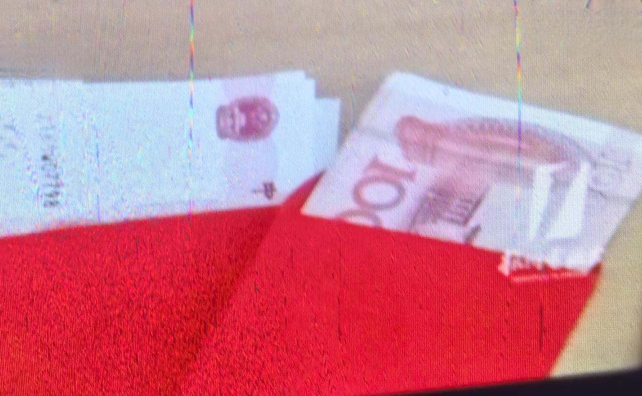 婚礼红包不翼而飞，监控锁定跨省惯偷：专挑喜事下手的黑手终落网

喜庆的婚礼现场，