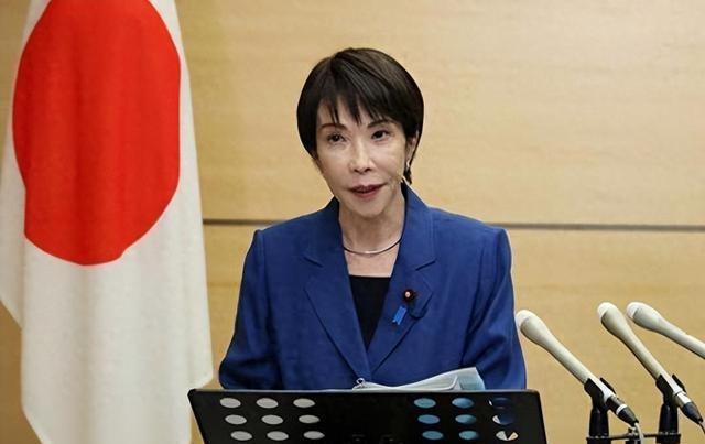 所谓的“和平宪法”，在日本右翼政客的眼中，恐怕早已成了一张可以随意揉搓的废纸。