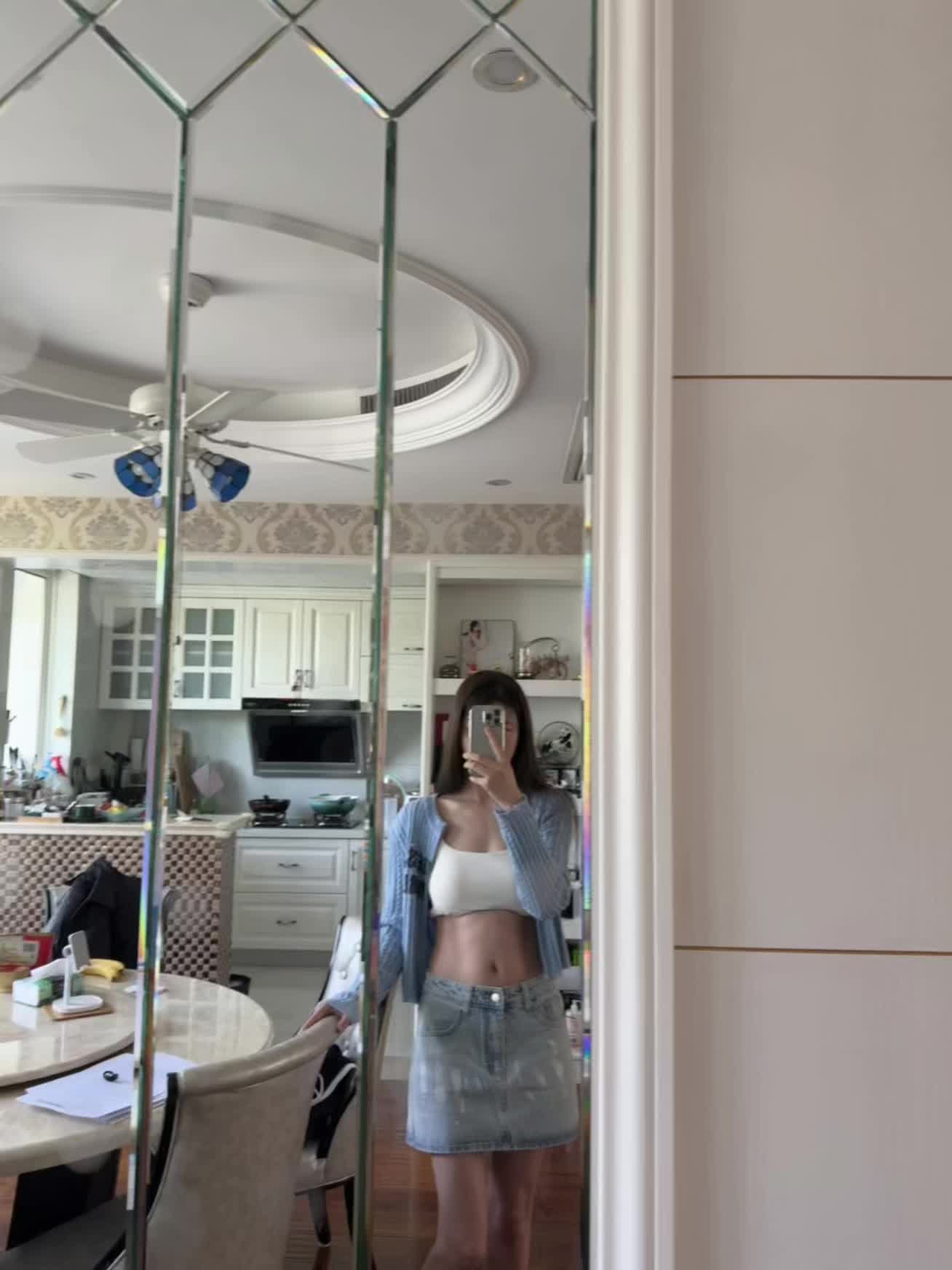 今天真嘟很ok，搞点照片发发吧，真正治愈自己的是变瘦 变美 变有钱