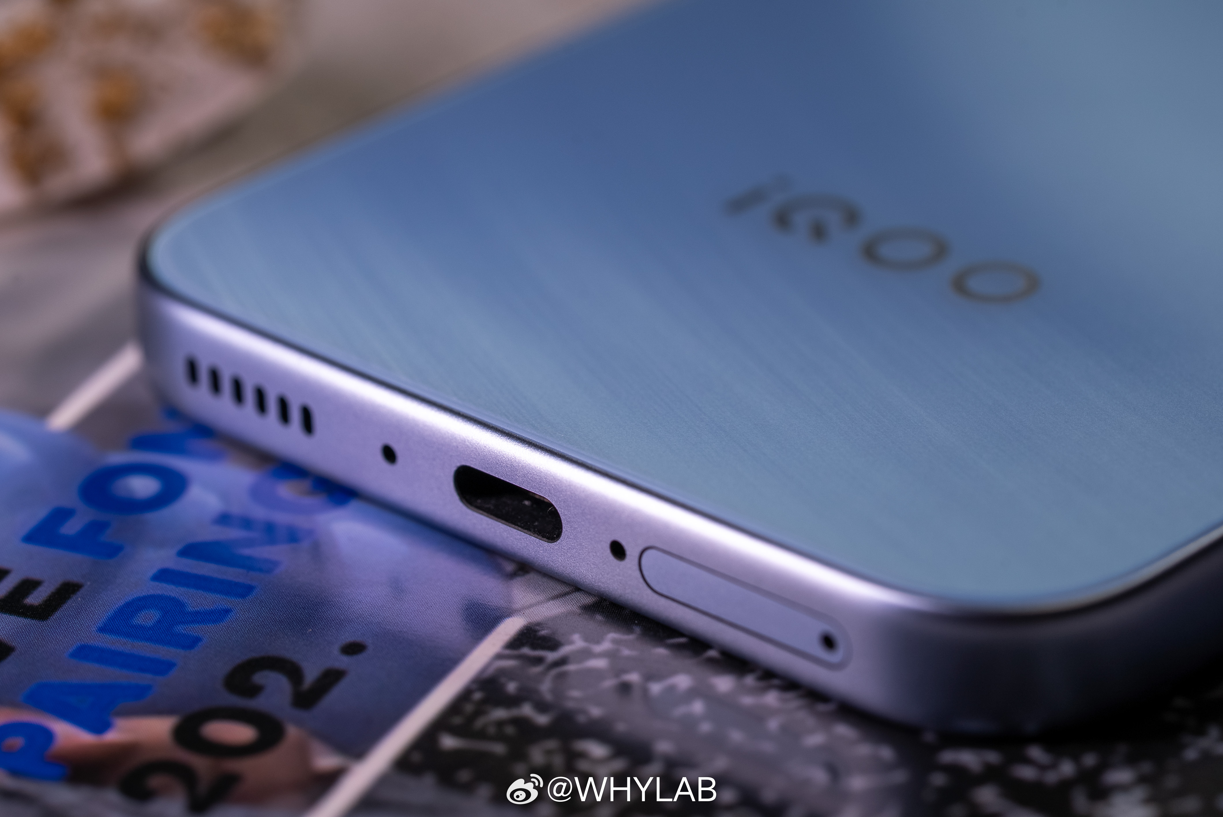 WHYLAB图赏iQOO Z11 真机上手，iQOO 首款搭载 165Hz 电竞