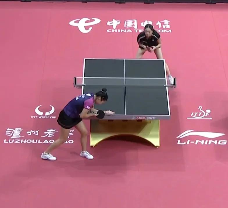 成都国际乒联混合团体世界杯，
 韩国队 VS 加拿大队，
韩国队胜局为8：2，
