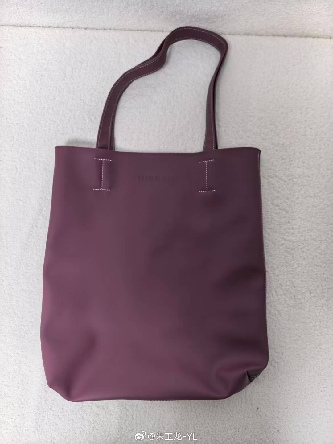 蓝盈莹开N6红运当头新年开大紫大红大N6东风日产N6 东风日产新色「大紫大红」凝