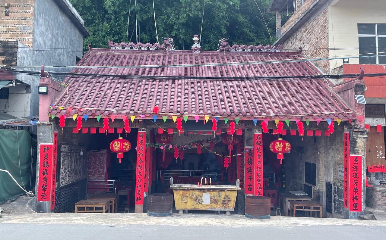 8月24日，农历七月十二，玉林市玉州区大塘镇苏烟村谭苏庙会来啦！今年举行巡游民俗