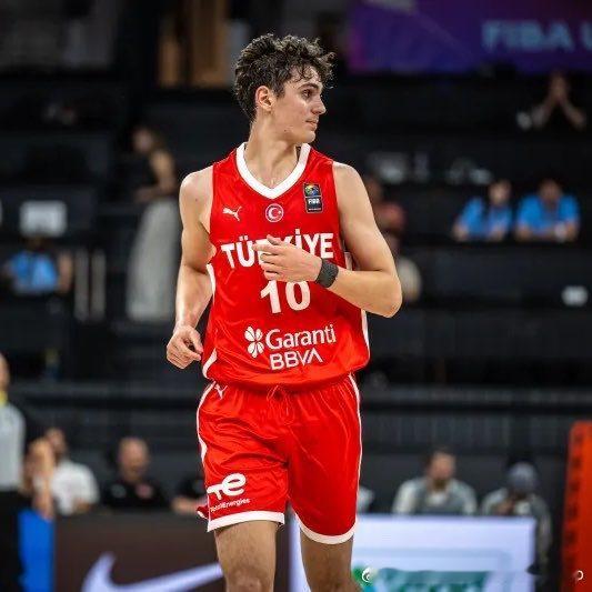土耳其控卫Omer Kutluay(2009-193cm-PG) U17世青赛小