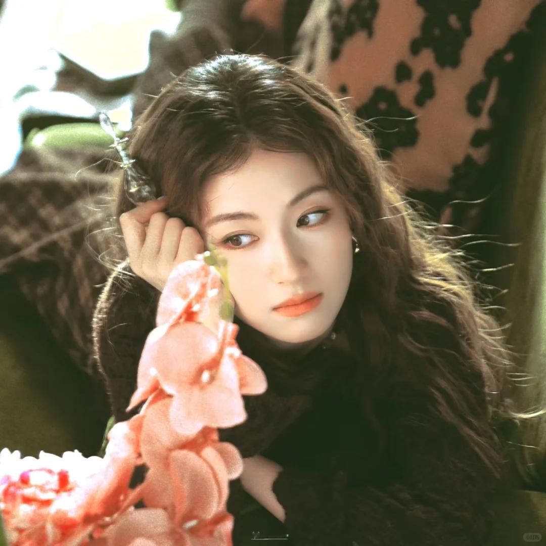 李兰迪这组头像给我美晕了