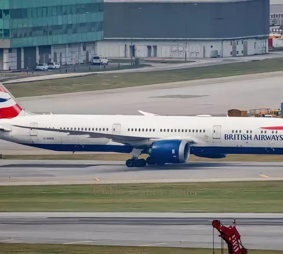 美国议员放狠话，说如果中国不对美国放开稀土，美国就禁止中国飞机在美国降落。那中国