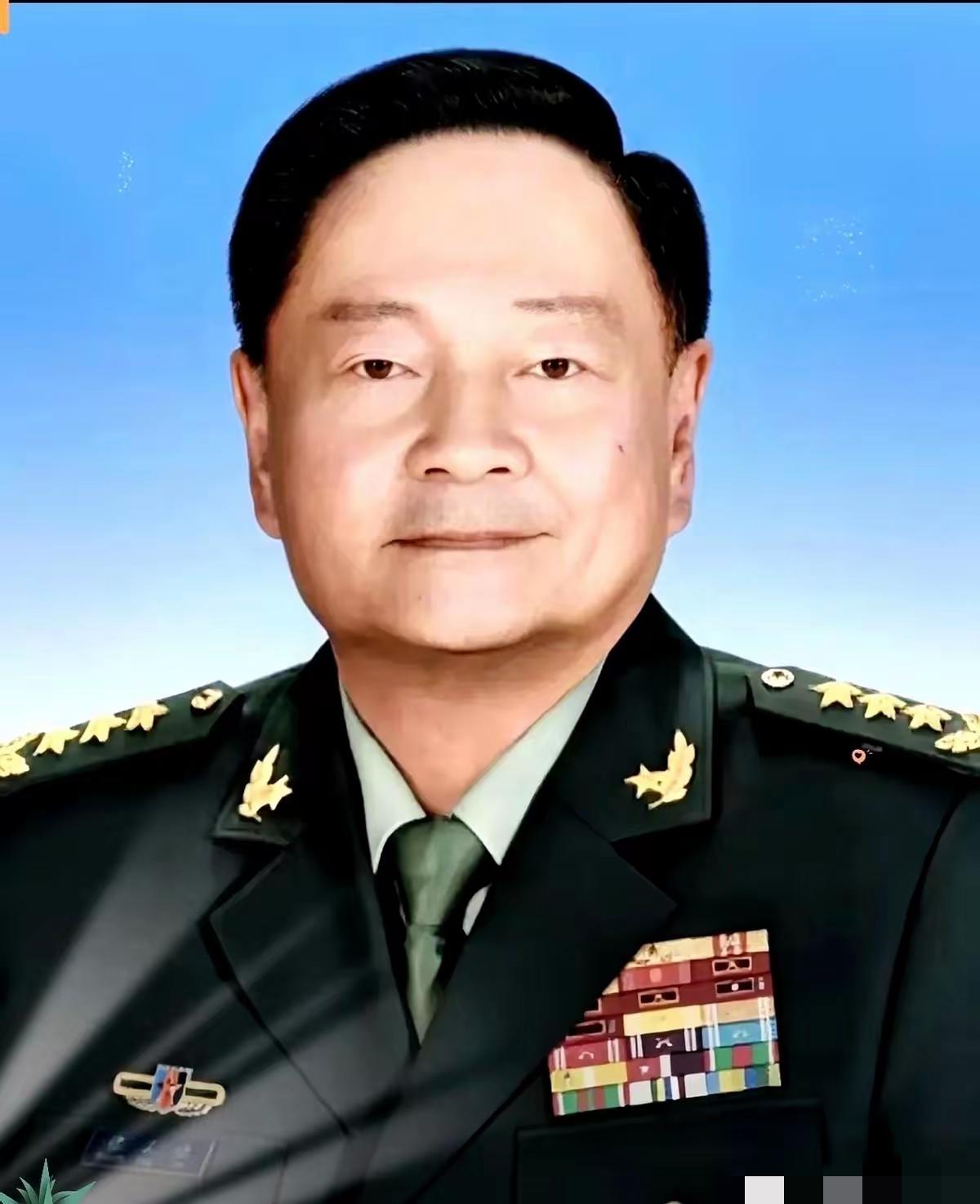 总有人觉得，父辈拼来的功劳簿，就是自己胡作非为的挡箭牌，是触碰红线的免死金牌！酒