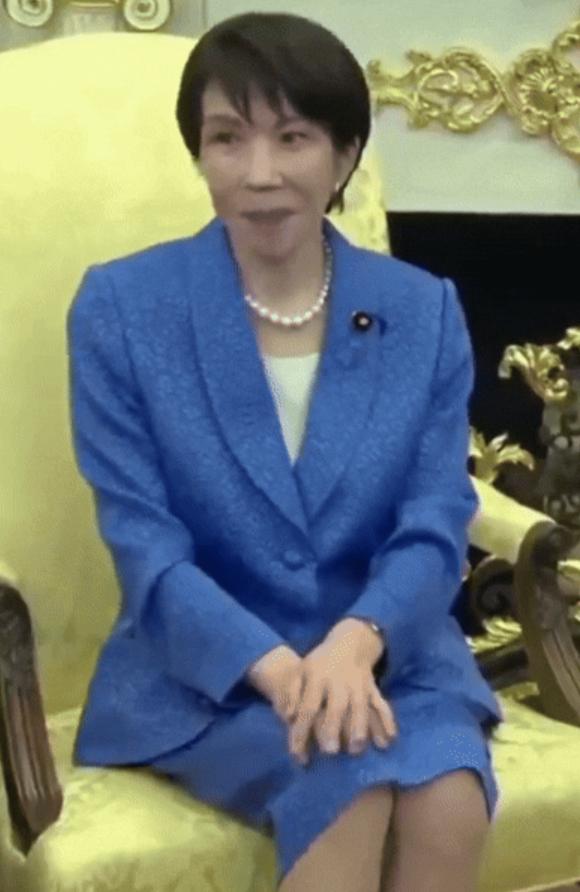 炸了！特朗普当着高市早苗的面，直接揭日本老底🔥
白宫记者会，全程直播！
记者问