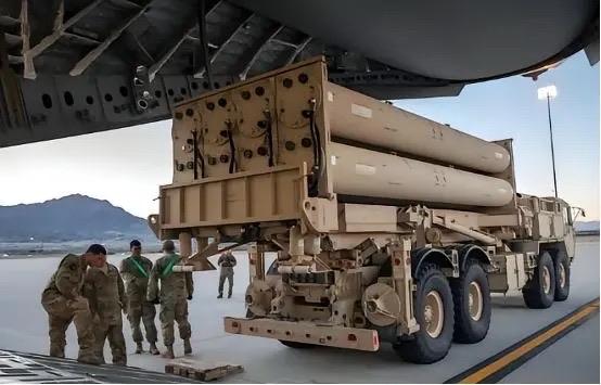 伊朗发射的弹道导弹，越来越少。从开战第一天发射350枚弹道导弹，到第四天发射的5