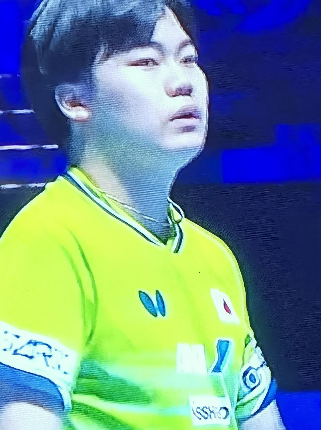 第四局，双方厮杀更凶狠，比分交替上升，战至9-9平，面对林昀儒咄咄逼人的反扑势头