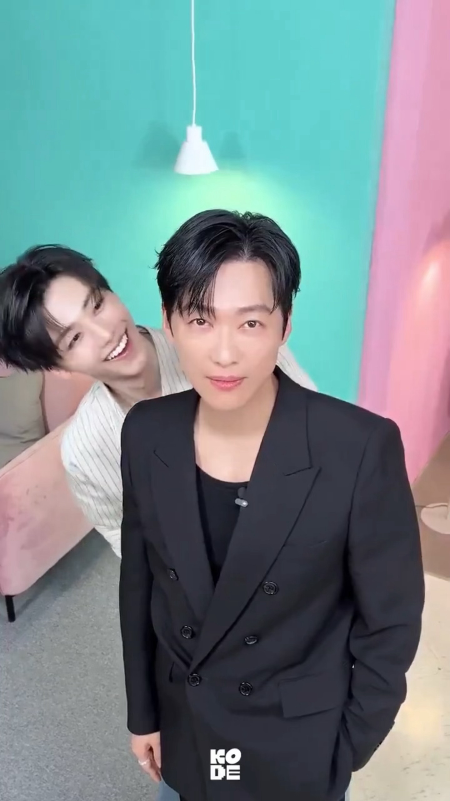 啊啊啊啊啊是罗渽民和南宫珉！！两位终于同框了好萌呀罗渽民南宫珉同框