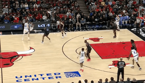 逐帧拆解：森萨博的生涯之夜，高效爆砍43分创生涯新高图1爵士第一波强弱侧同时启动