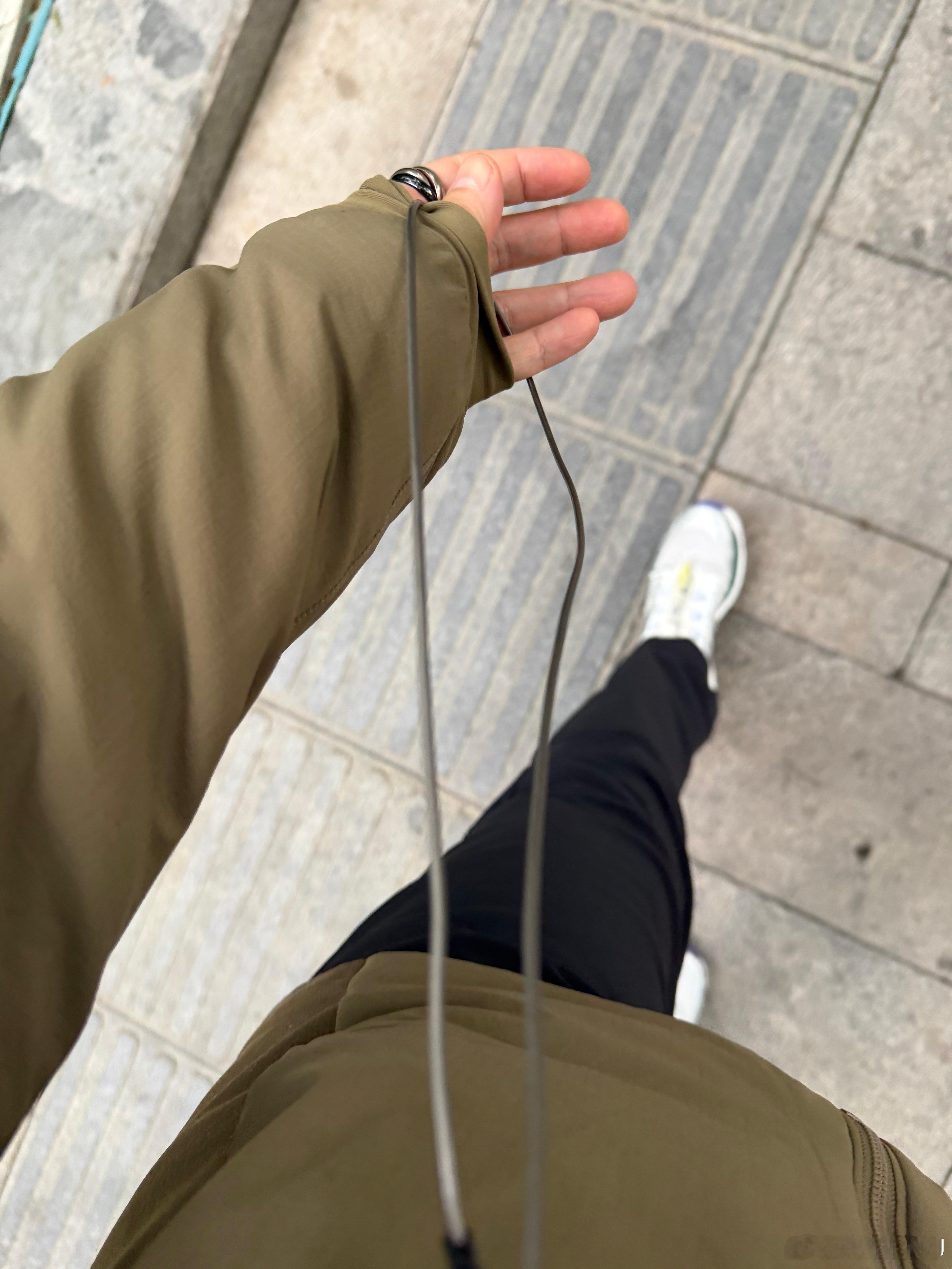 有线耳机、老歌和秋裤都安排上了…… ​​​