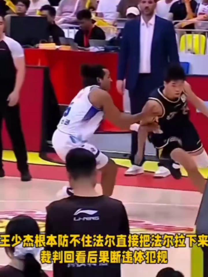 无极之道，在我内心延续。集中起来的意志，可以击穿顽石。好好看，好好学。