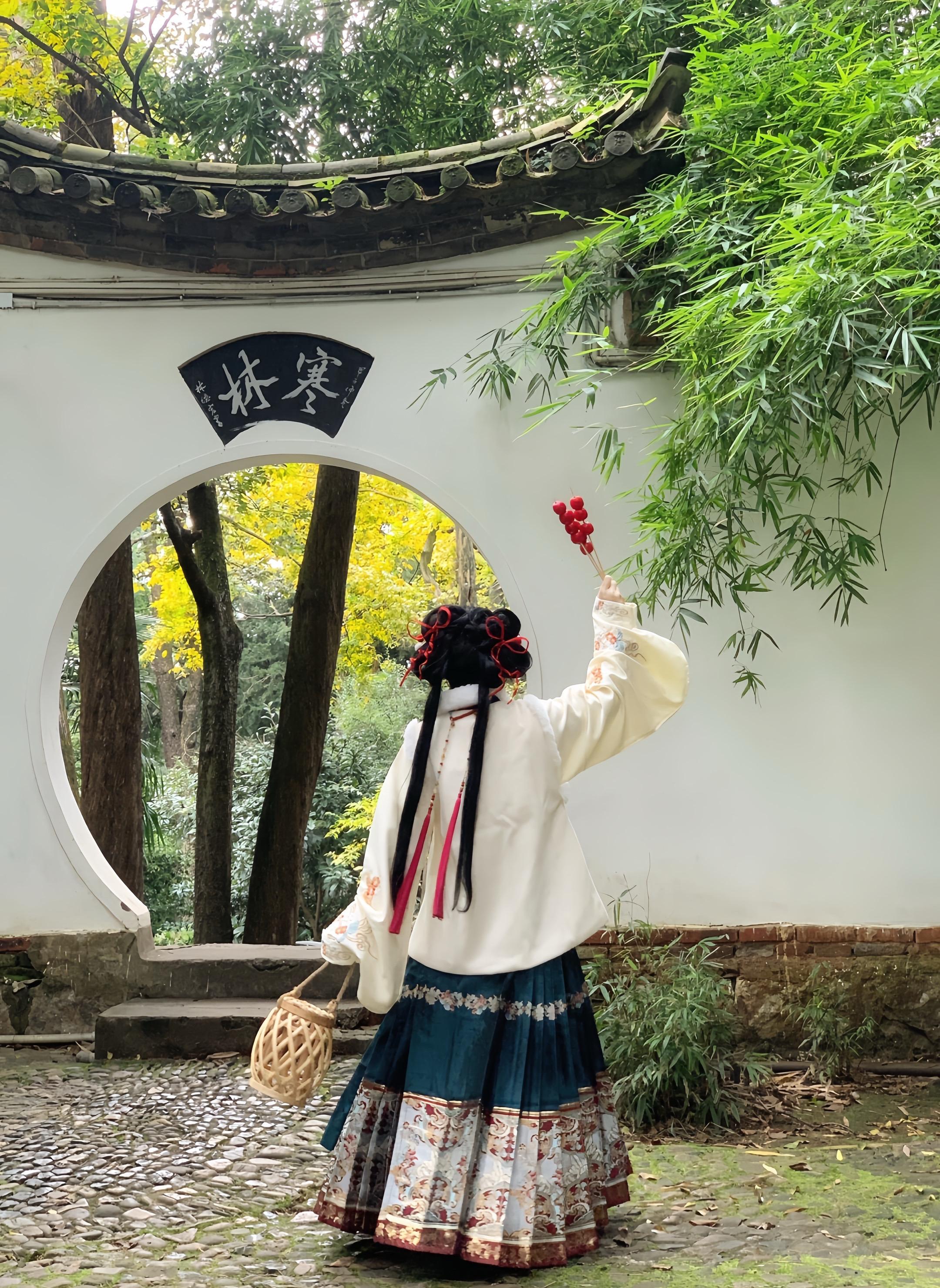 要不要来串冰糖葫芦？