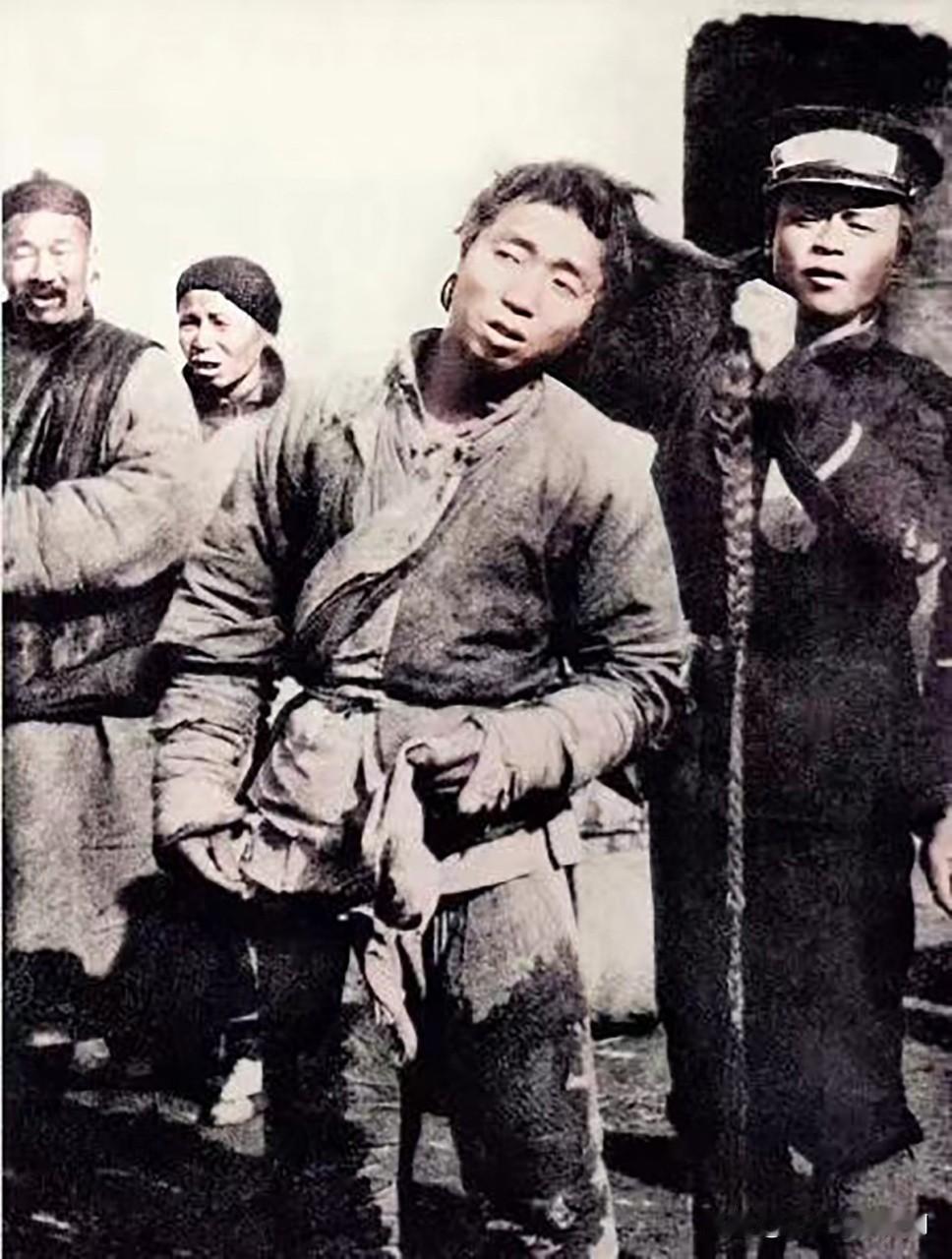 为什么太平天国推翻不了清朝，几十年后武昌起义不久清朝就被推翻了？

因为太平天国